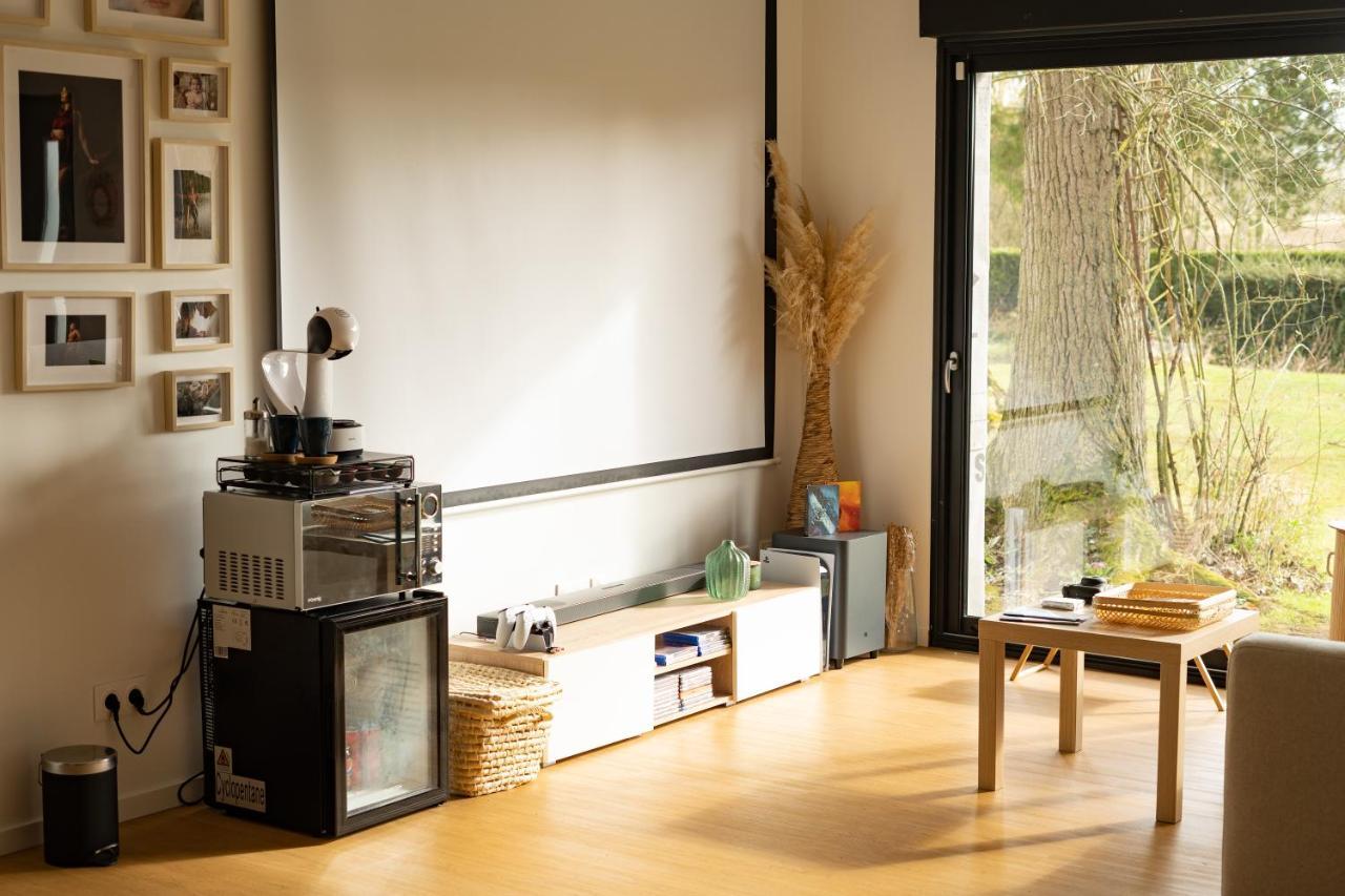Capsule Nature & Photos - Jacuzzi - Netflix & Home Cinema - Ps5 & Jeu Thun-Saint-Martin Exterior photo