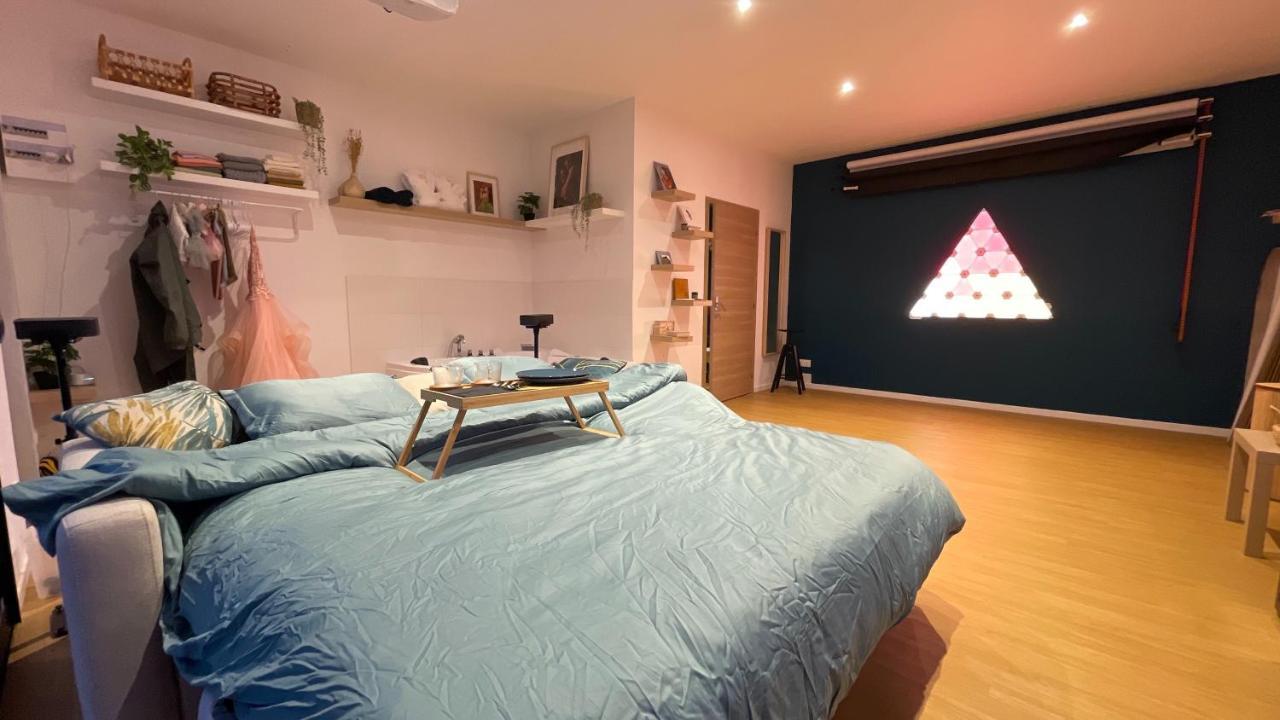 Capsule Nature & Photos - Jacuzzi - Netflix & Home Cinema - Ps5 & Jeu Thun-Saint-Martin Exterior photo
