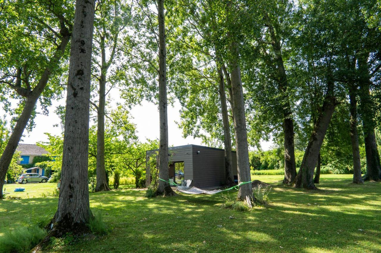 Capsule Nature & Photos - Jacuzzi - Netflix & Home Cinema - Ps5 & Jeu Thun-Saint-Martin Exterior photo
